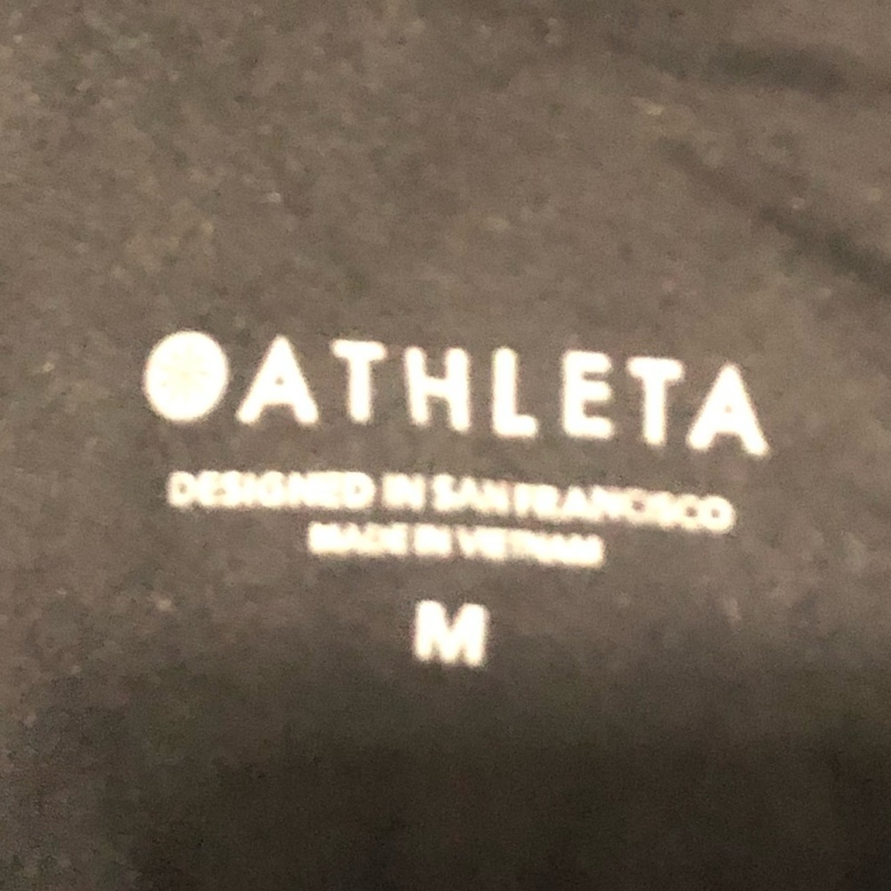 Athleta conscious twist crop - Picture 5 of 6